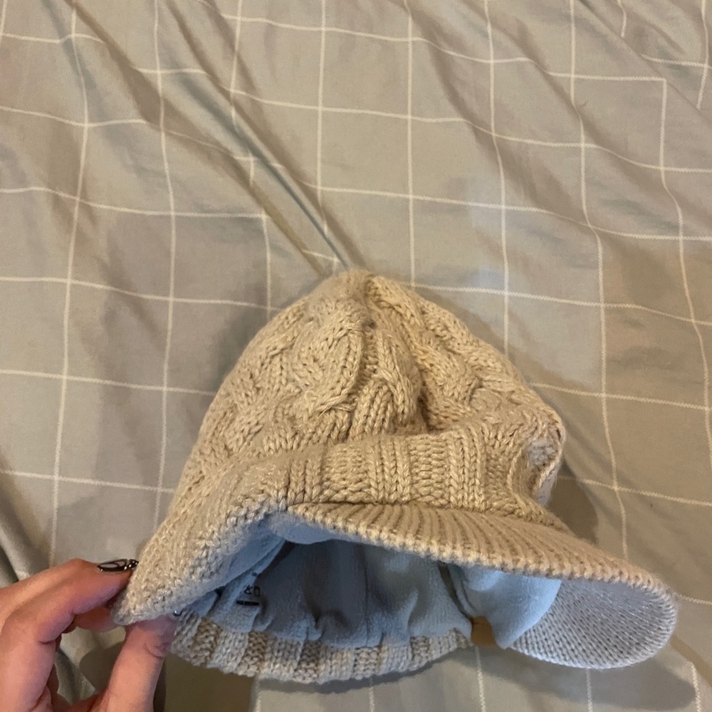 Beige Cable Knit Cap